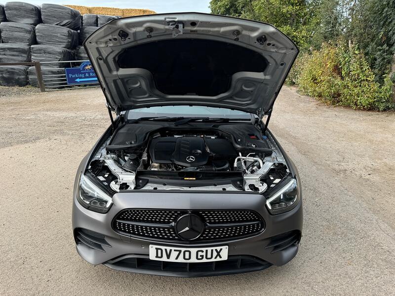 MERCEDES-BENZ E CLASS