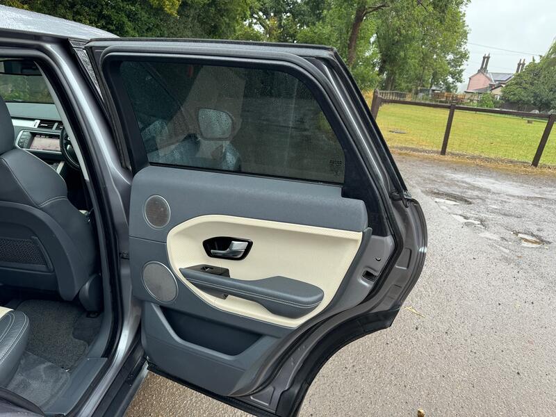 LAND ROVER RANGE ROVER EVOQUE
