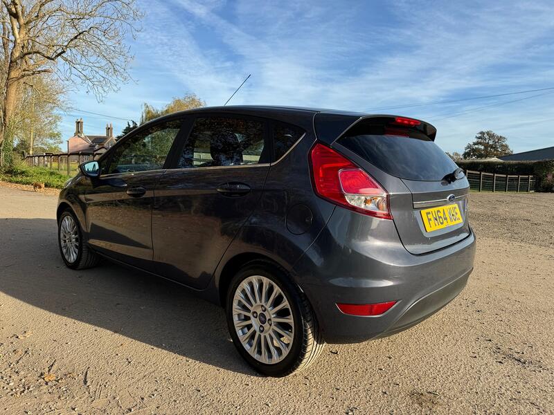 FORD FIESTA