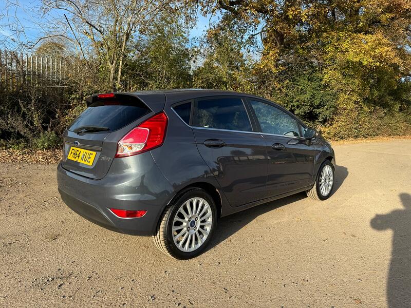 FORD FIESTA