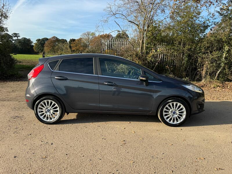 FORD FIESTA