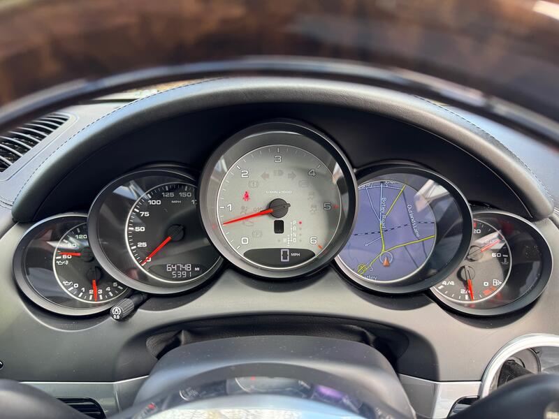 PORSCHE CAYENNE