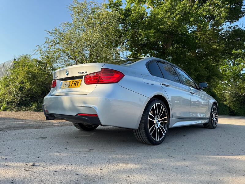 BMW 3 SERIES