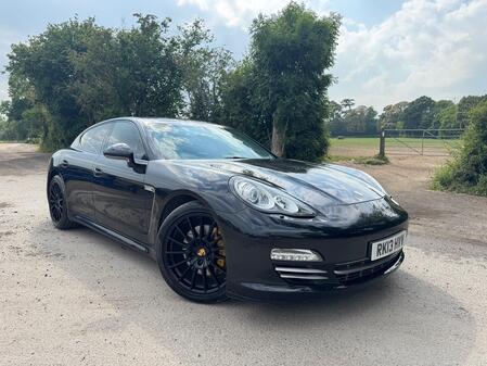 PORSCHE