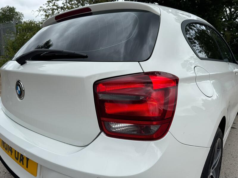 BMW 1 SERIES