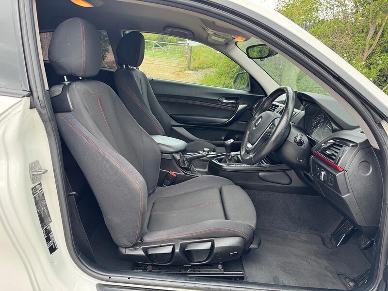 BMW 1 SERIES