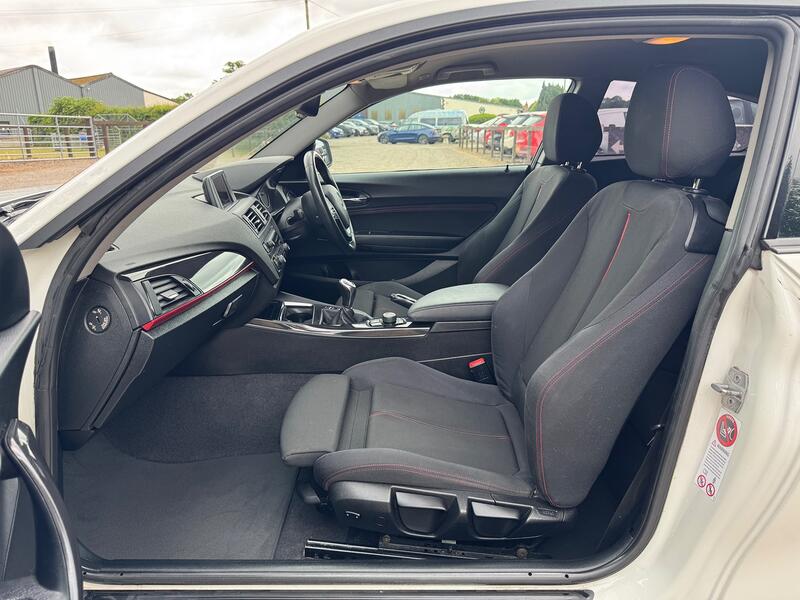BMW 1 SERIES