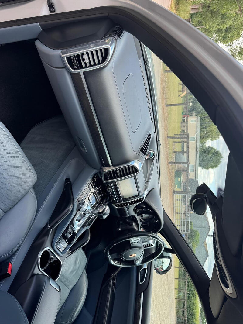 PORSCHE CAYENNE